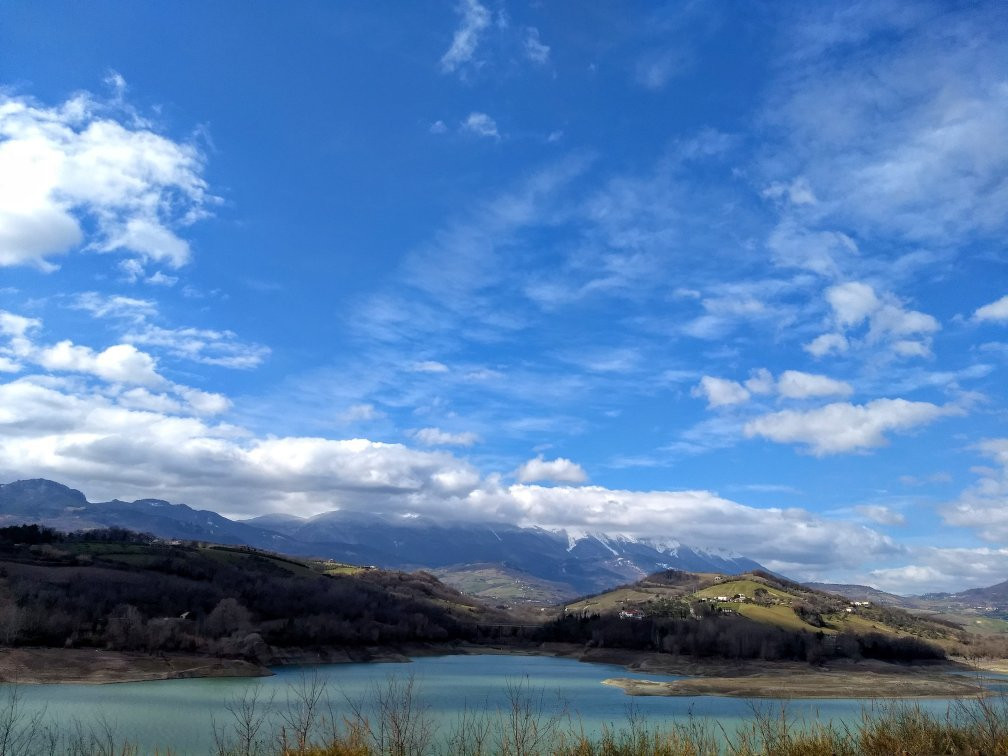 Lago di Penne景点图片