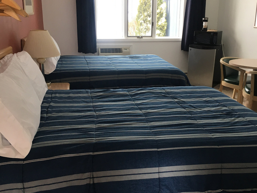 Crystal Lake Resort主图