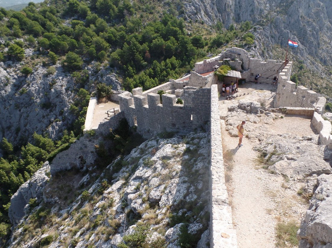 Starigrad Fortress景点图片