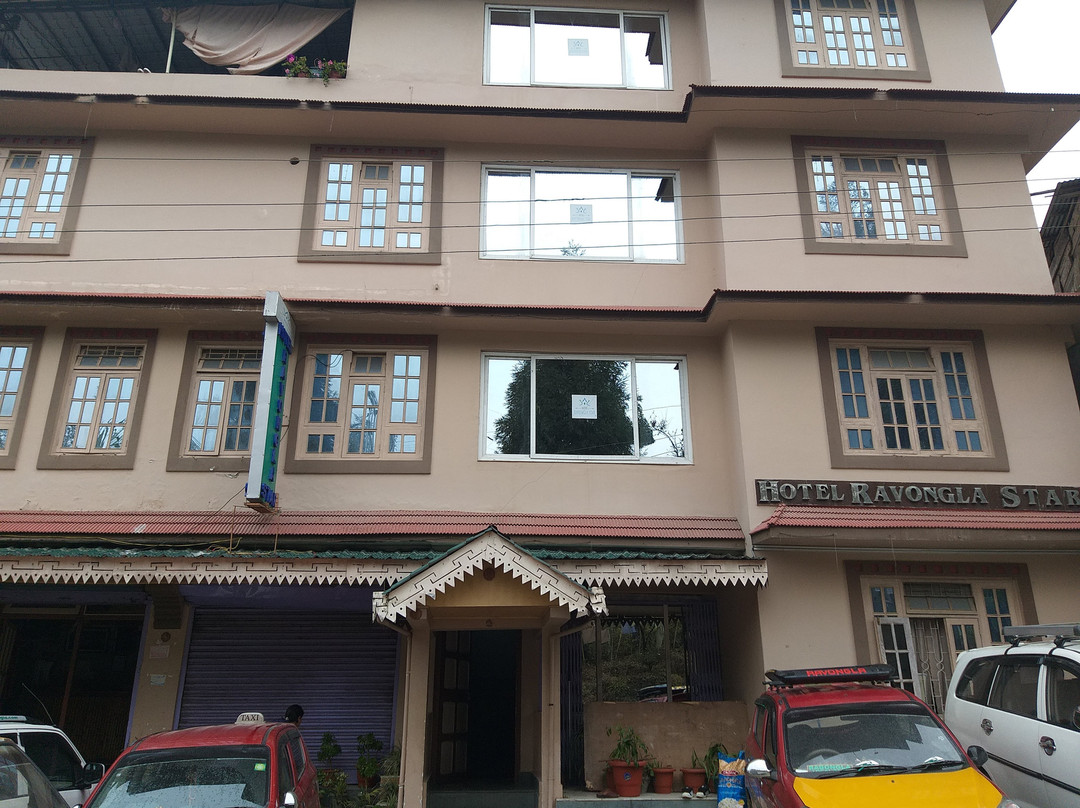 Hotel Ravongla Star主图