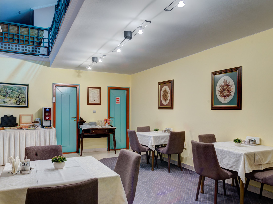 艾米能特酒店主图