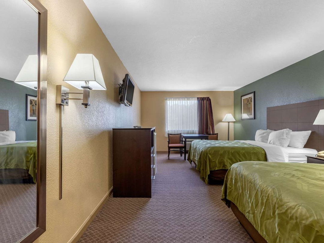 Quality Inn West Memphis I-40主图