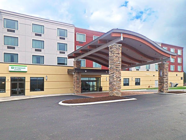 Wyndham Garden State College-浴室