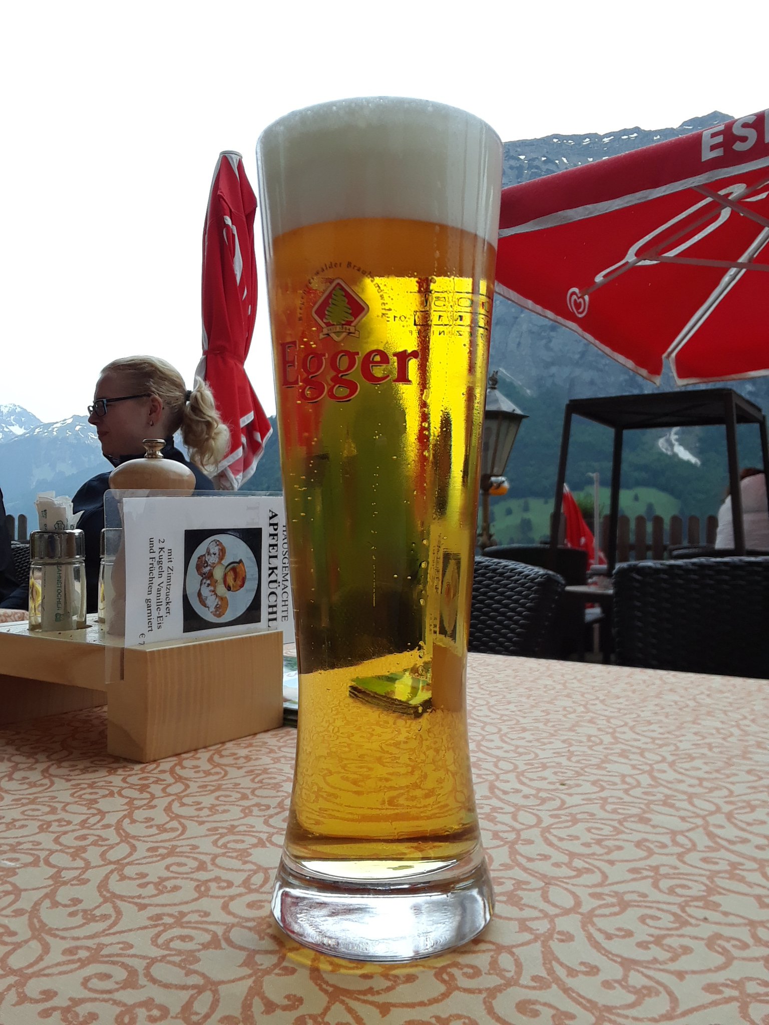 Berghaus Kanisfluh-餐饮
