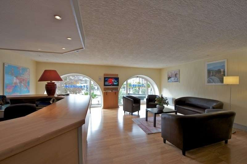 Hotel Le Bourbon主图