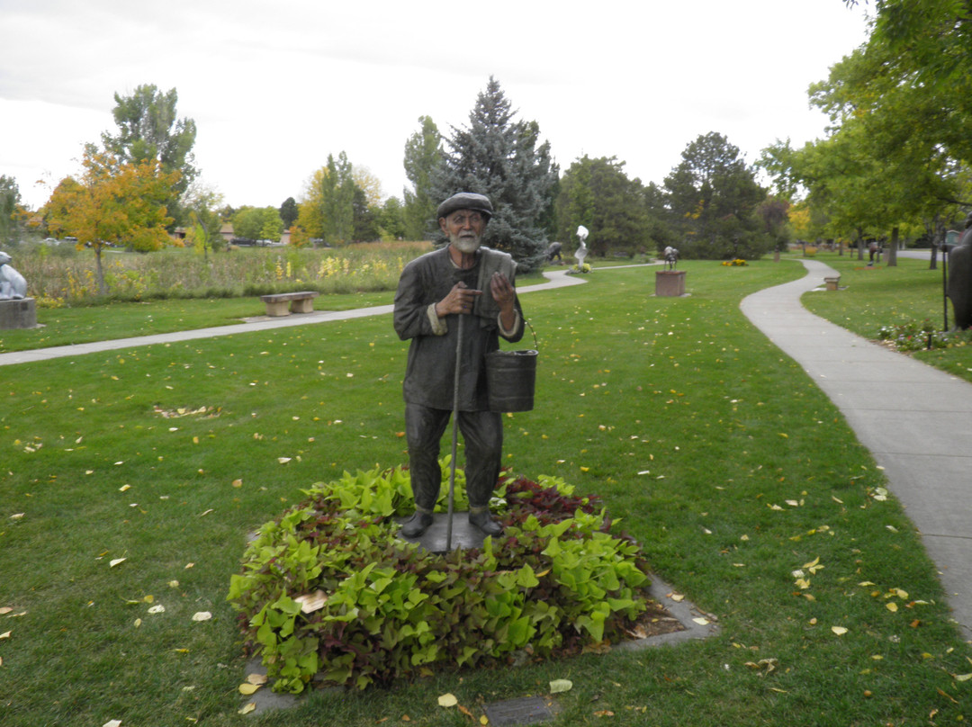 Benson Park Sculpture Garden景点图片