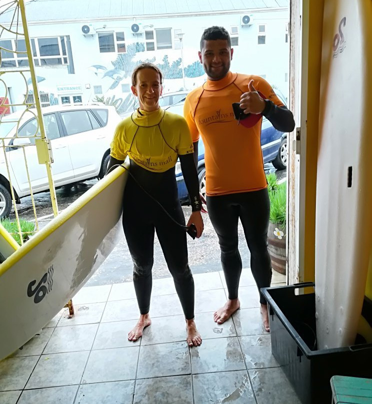 Wavecrest Surf School-杰佛瑞湾必去景点