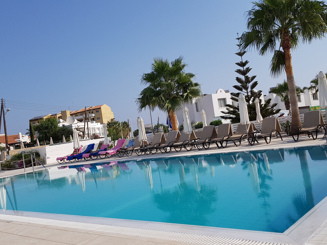 Farkonas Pool Bar & Restaurant