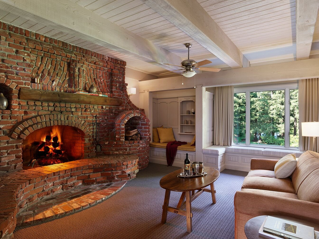 查理帕尔默哈维斯特酒店