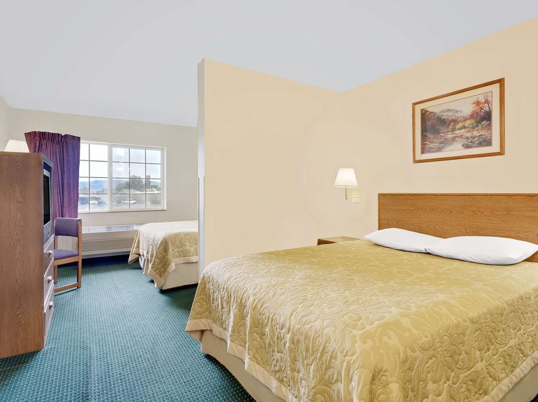 Super 8 by Wyndham Battle Mountain主图