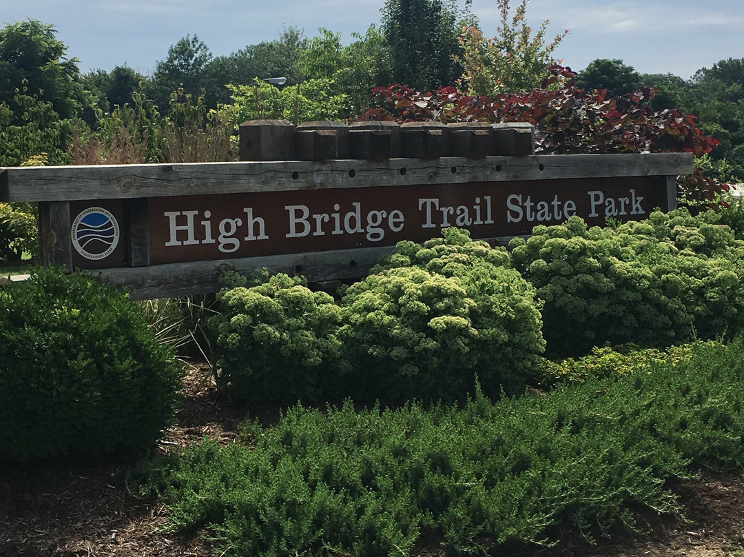 High Bridge Trail State Park景点图片