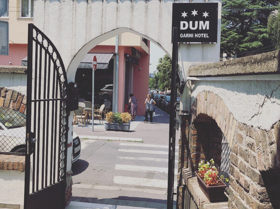 Garni Hotel DUM主图