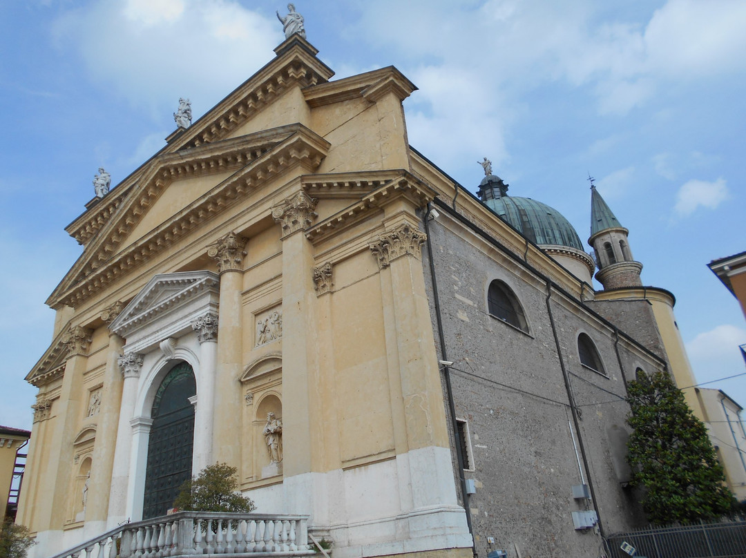 Chiesa dei Santi Pietro e Paolo景点图片