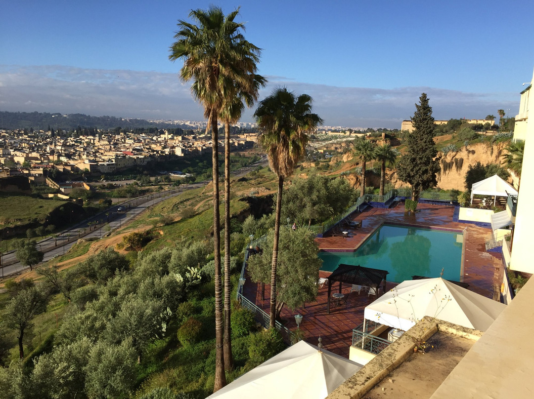 勒斯梅尼德斯酒店主图