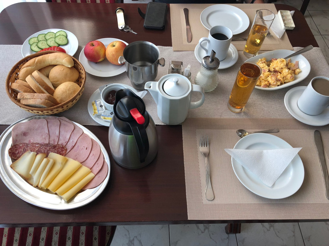 家庭俱乐部酒店主图