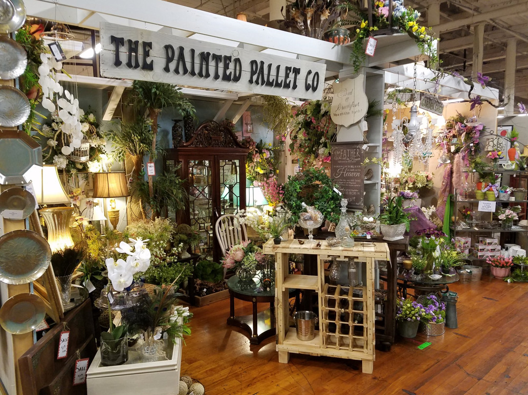 Catawba River Antique Mall景点图片