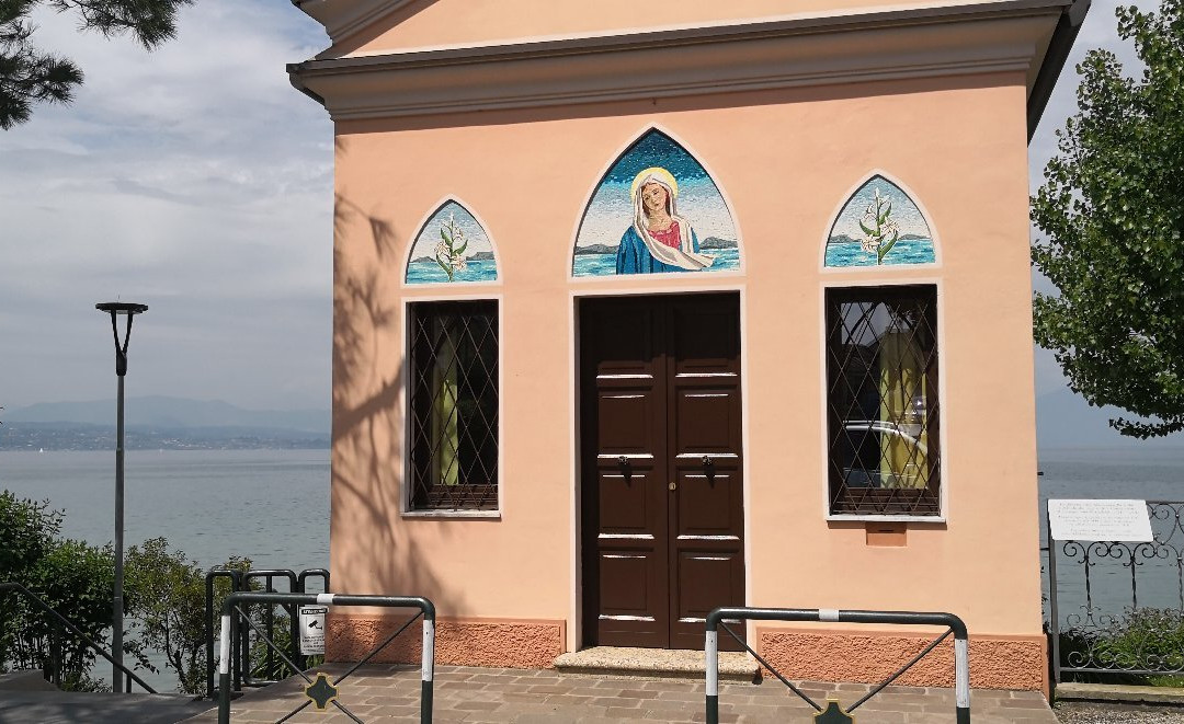 Spiaggia Madonna della Villa-代森扎诺-德尔加达必去景点