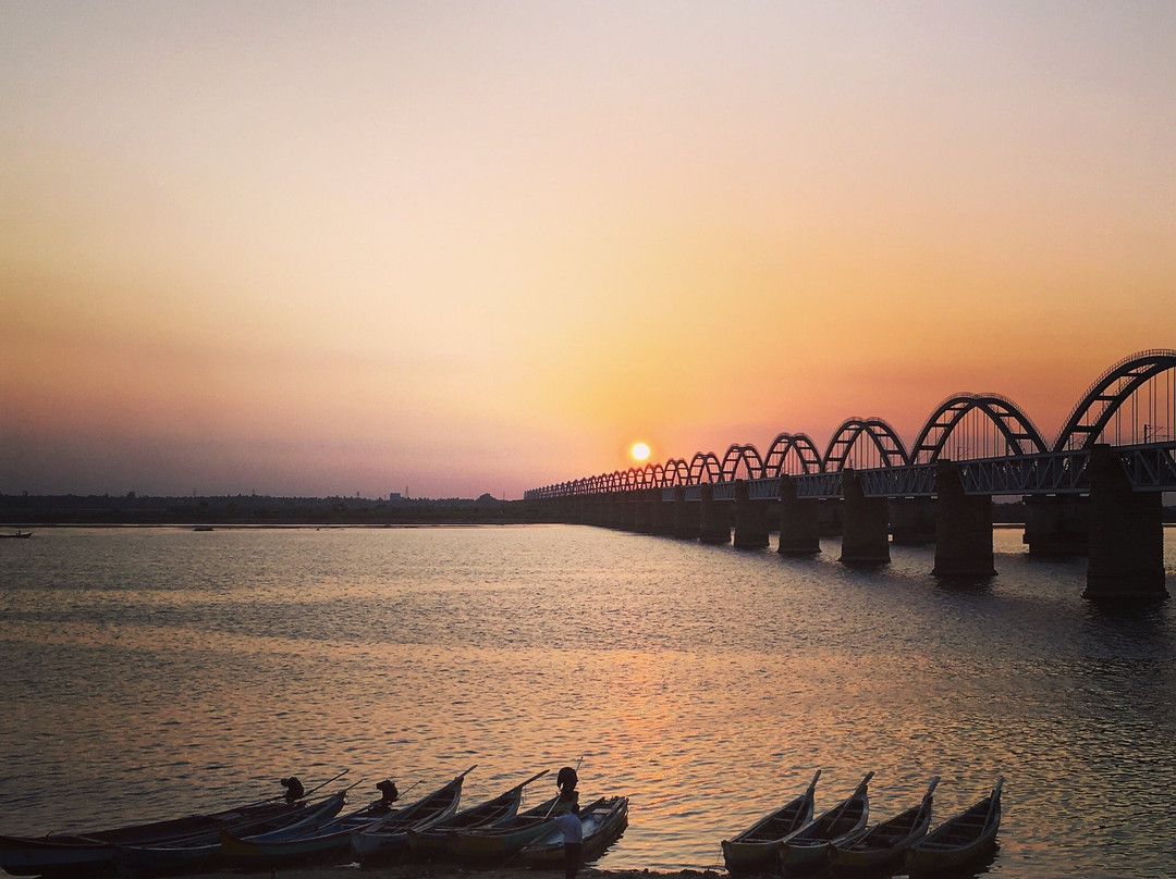 Rajahmundry Godavari Bridge景点图片