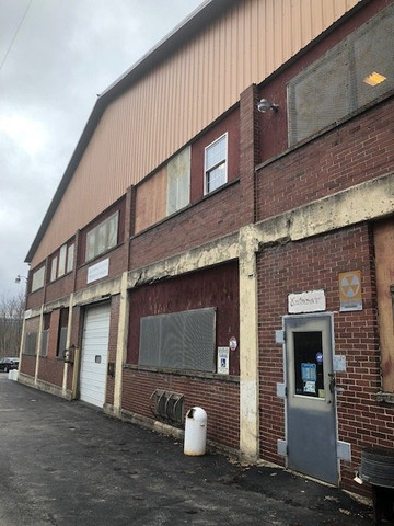 Oil City Warehouse Mall-Oil City必去景点