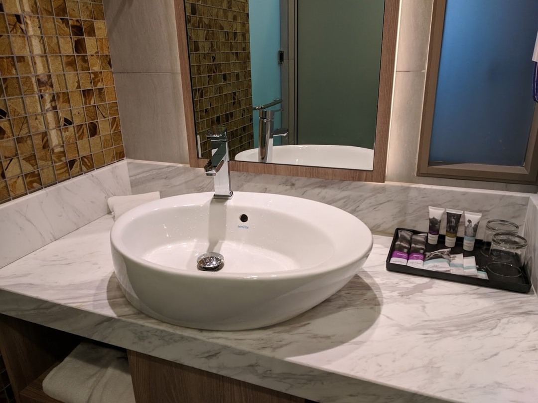 雪兰莪士拉央美居酒店主图