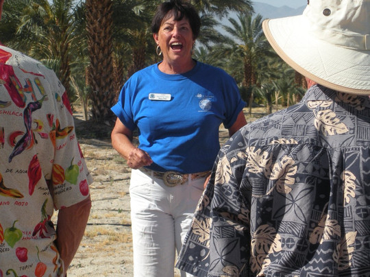 Tallgrass Hiking and Tours-棕榈沙漠必去景点