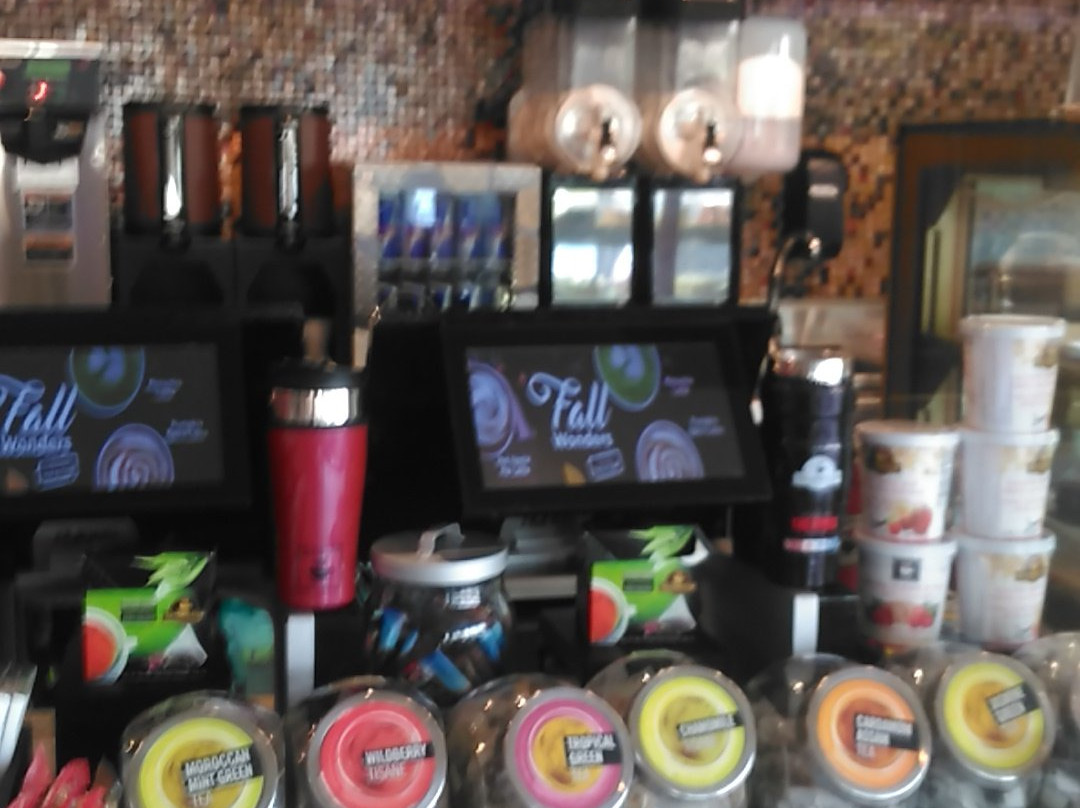 Al-Bustan Shopping Mall-Kuwait City必去景点