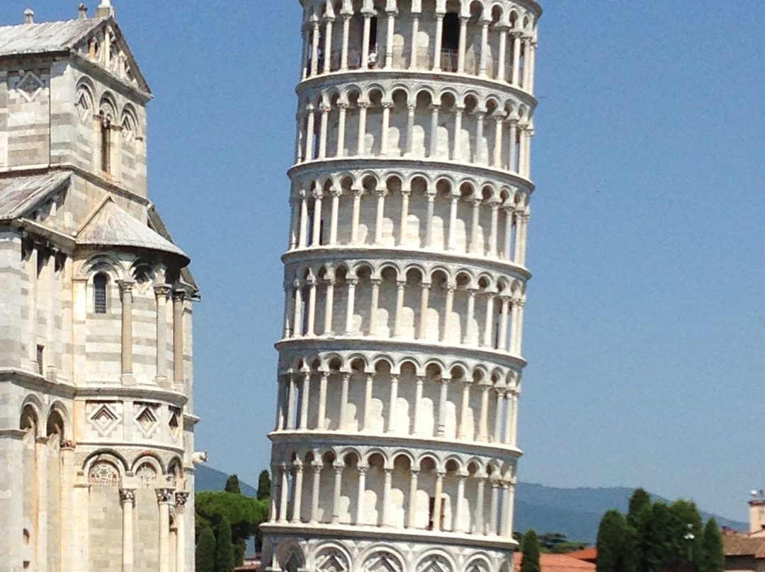 前卫镇斜塔-绥中县必去景点
