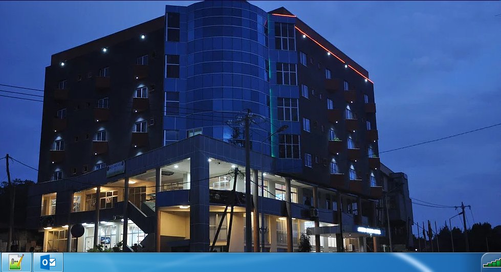 Awetu Grand Hotel-浴室