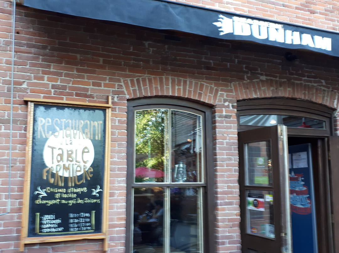 Frelighsburg餐馆和美食-La Table de Fermiere