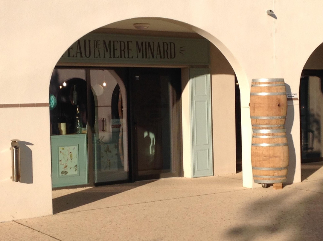Le Caveau de la Mère Minard-Saint-Quentin-la-Poterie必去景点