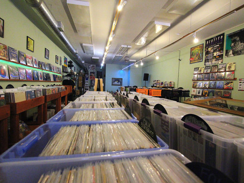 Black Hills Vinyl-拉皮德城必去景点