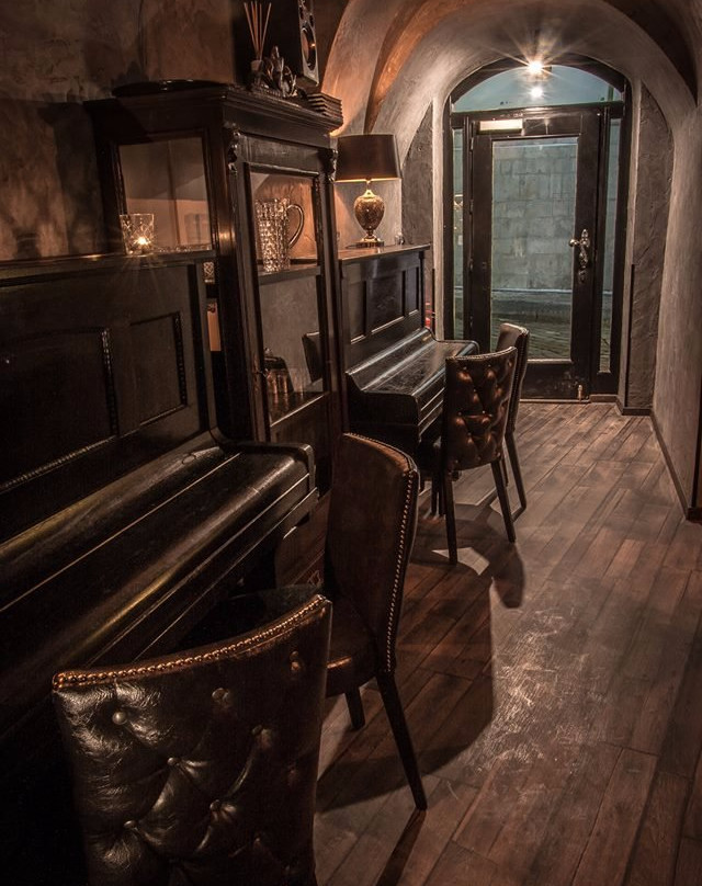 Bar 1920 London-布尔诺必去景点