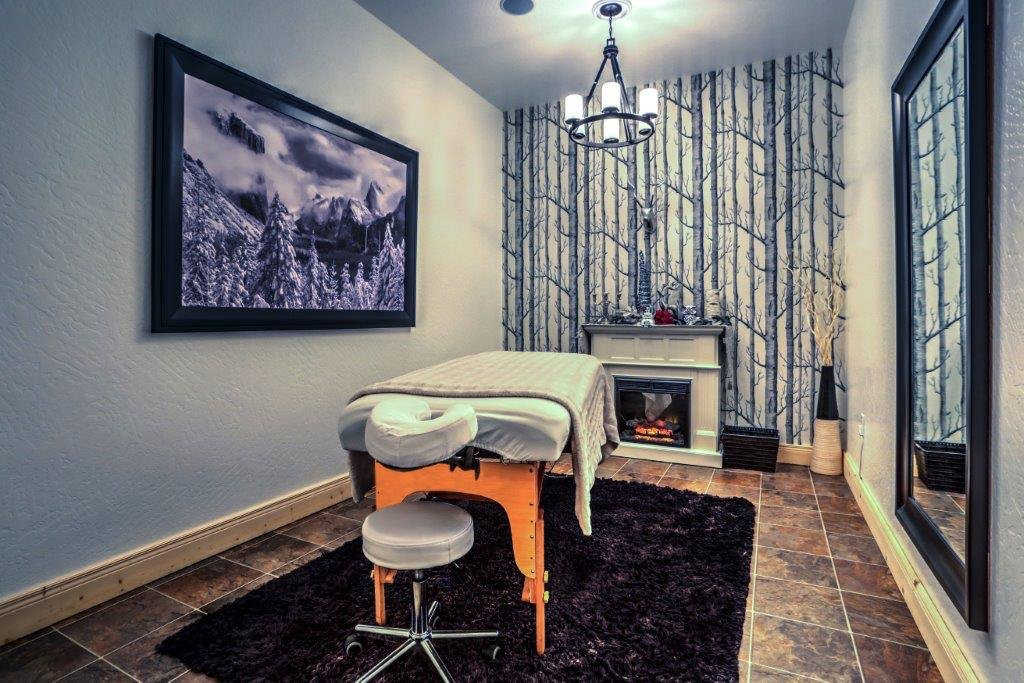 Altitudes Massage-大熊湖必去景点