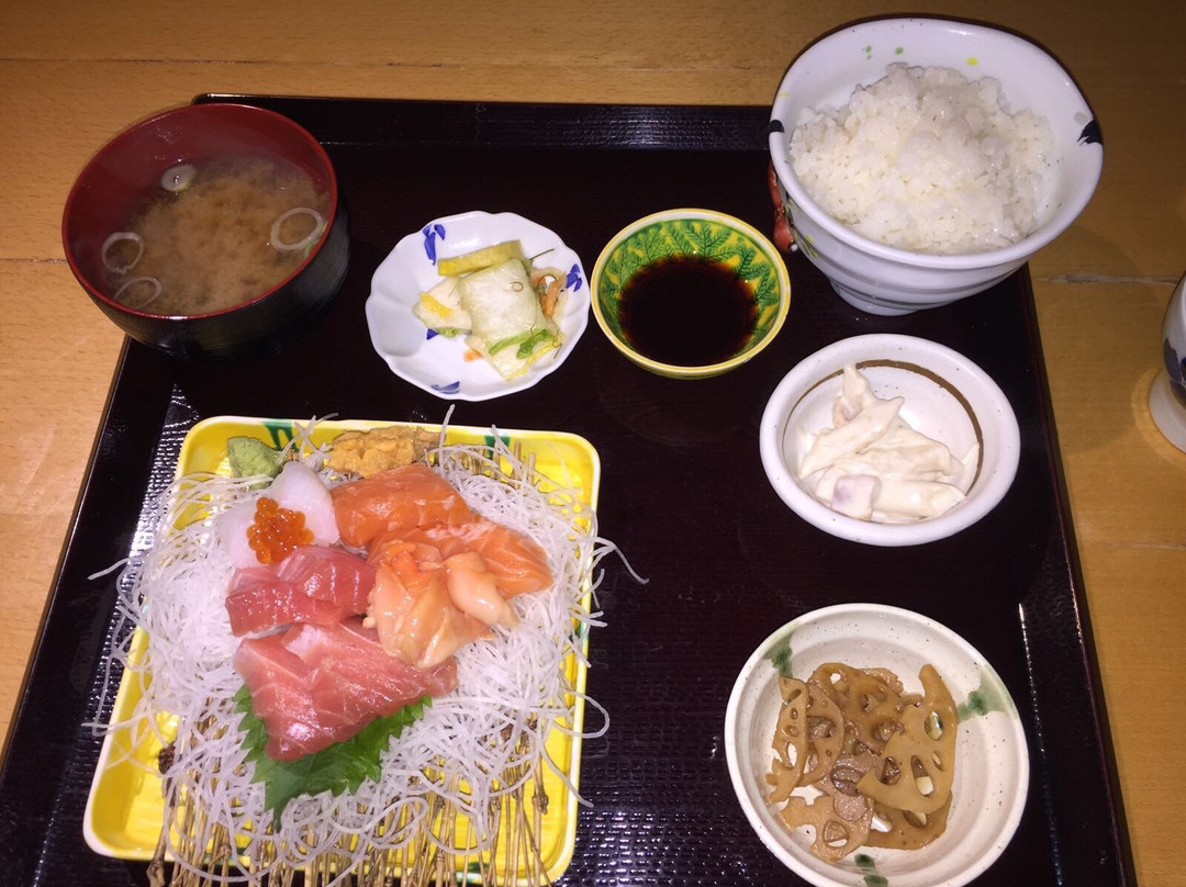 东北町餐馆和美食-Shikishunsai Kin'ichi