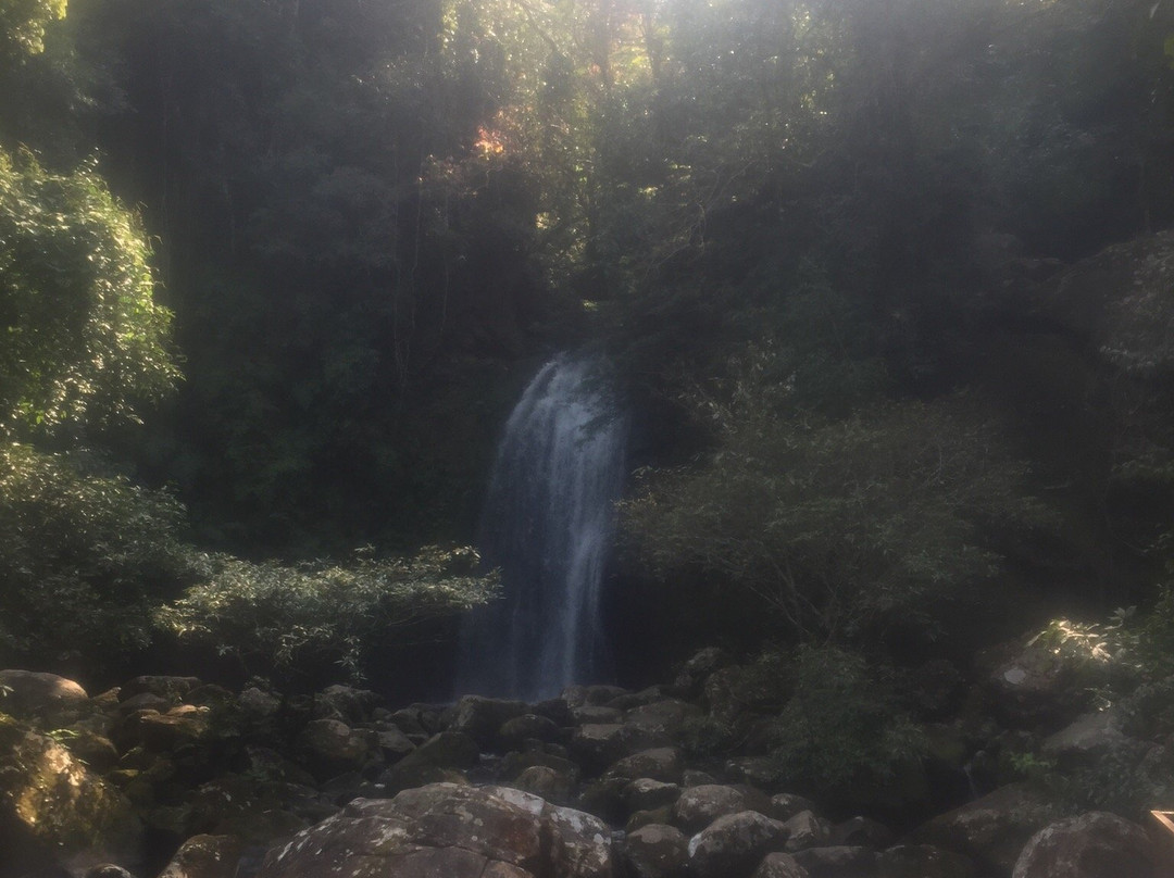 Nam Kat Waterfall景点图片