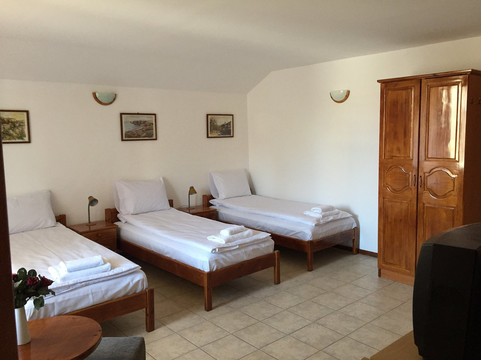 Dropla酒店住宿-Hotel Alex