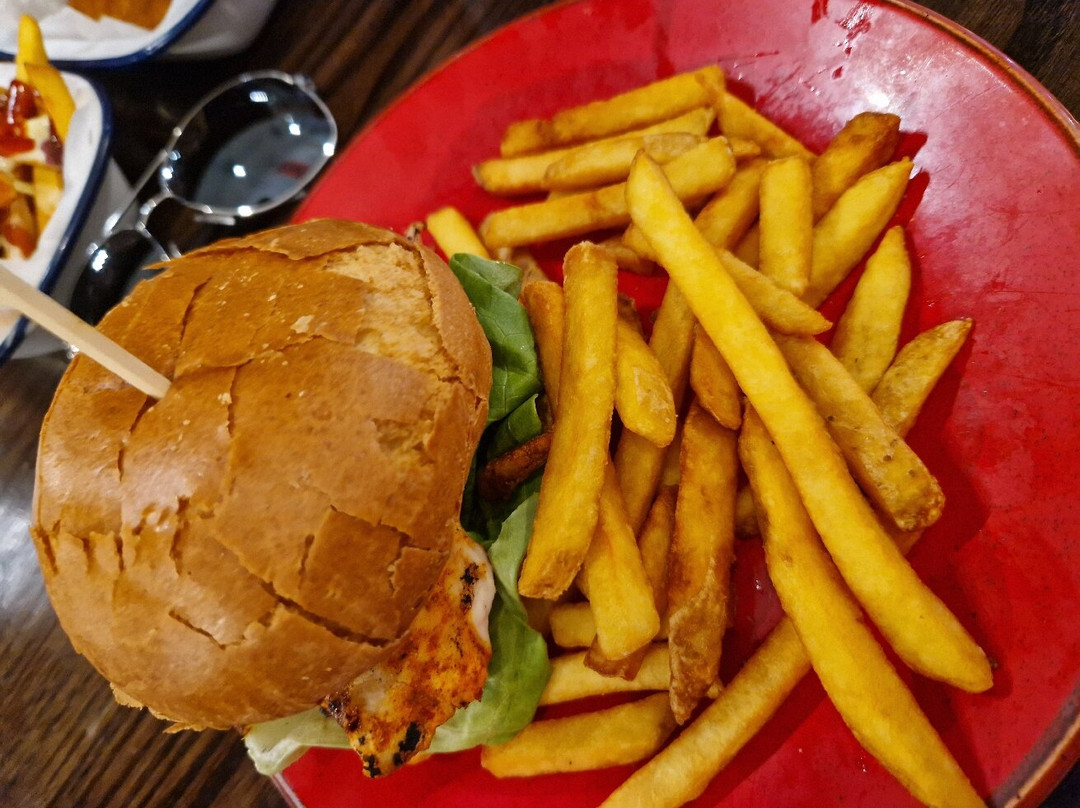 Handmade Burger Co