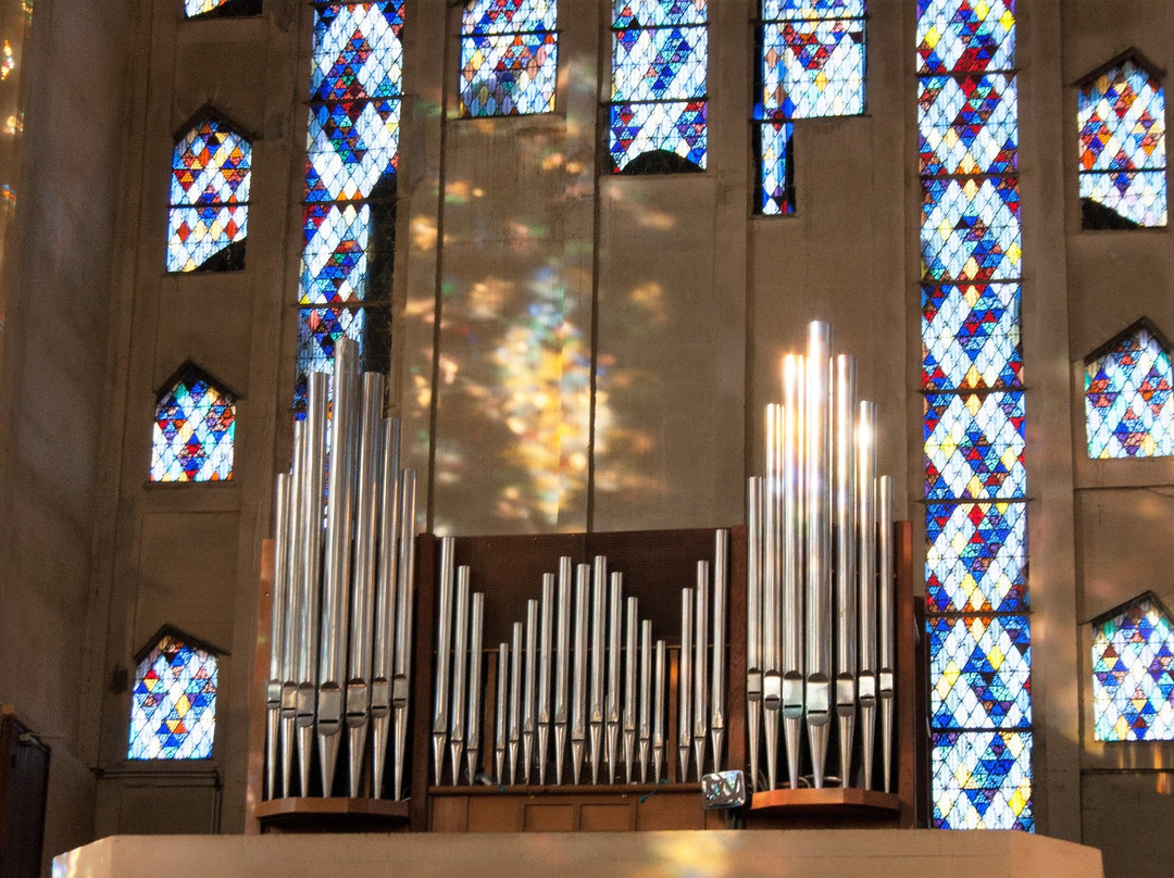 Église Sainte-Thérèse-de-l'Enfant-Jésus d'Élisabethville景点图片