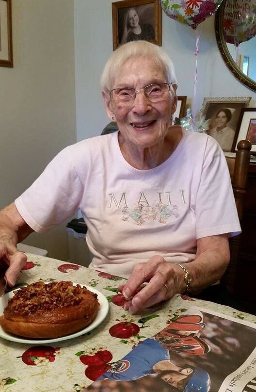 Johnsburg餐馆和美食-Village Bakery & Cafe