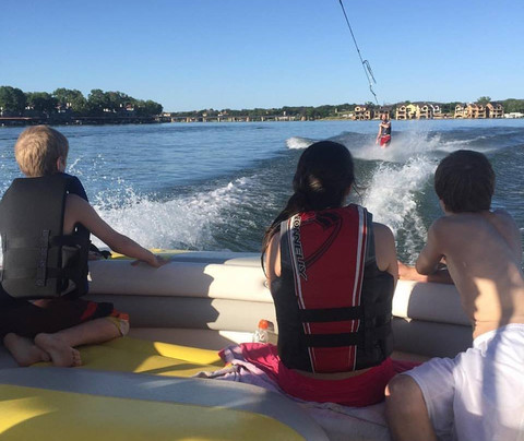 Wave Chasers-Kingsland必去景点