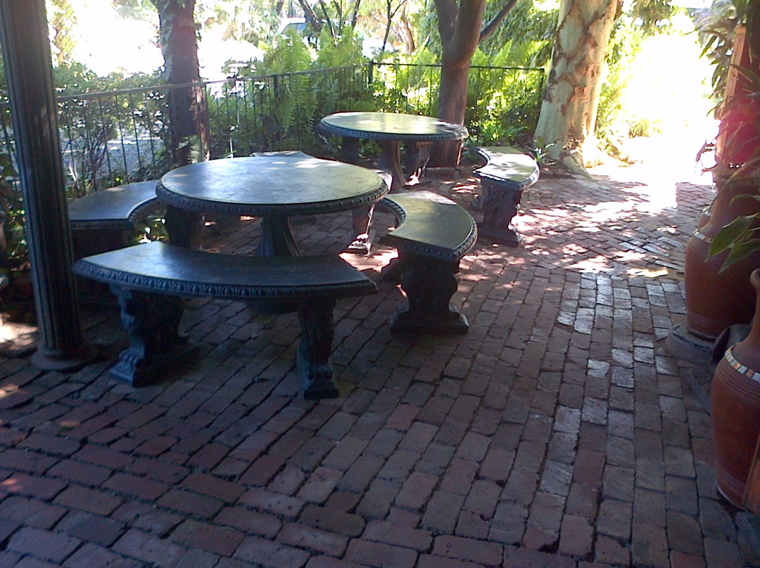 Travellers Inn主图