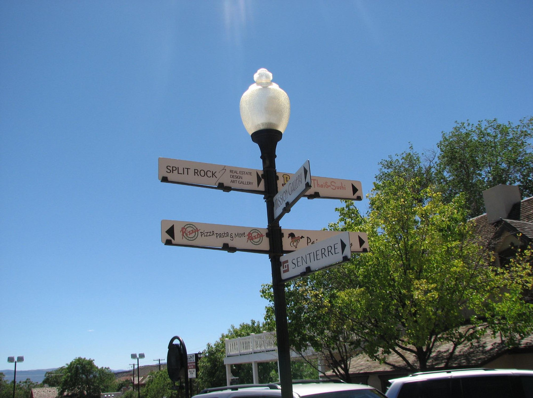 Ancestor Square-圣乔治必去景点