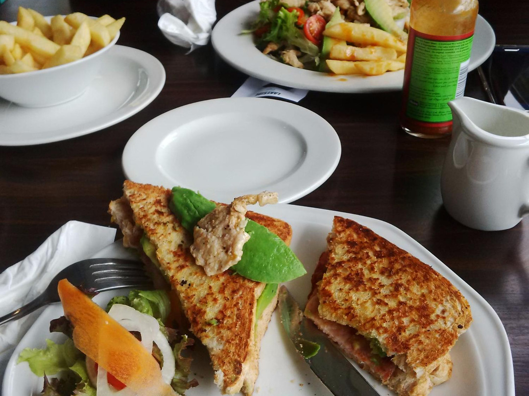 彼得马里茨堡餐馆和美食-Lakeside Cafe'