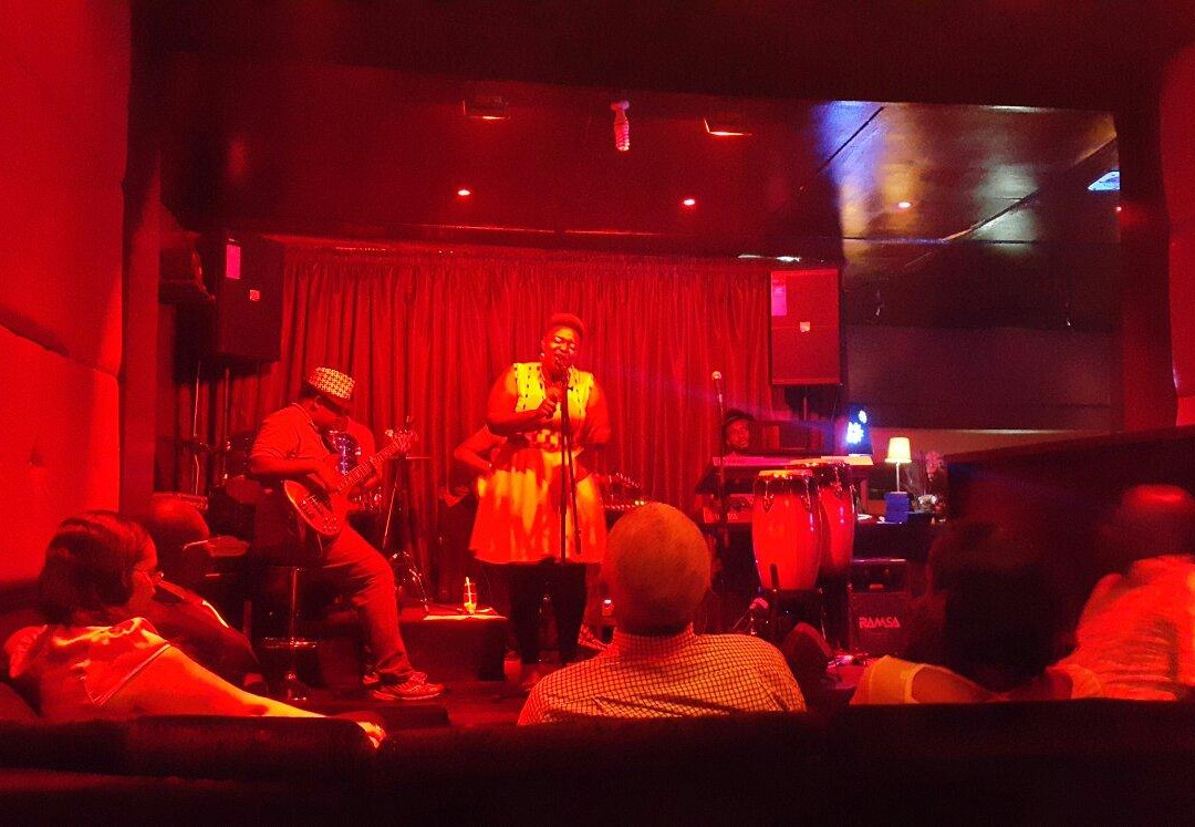 Bonaberi餐馆和美食-Murano Lounge Restaurant