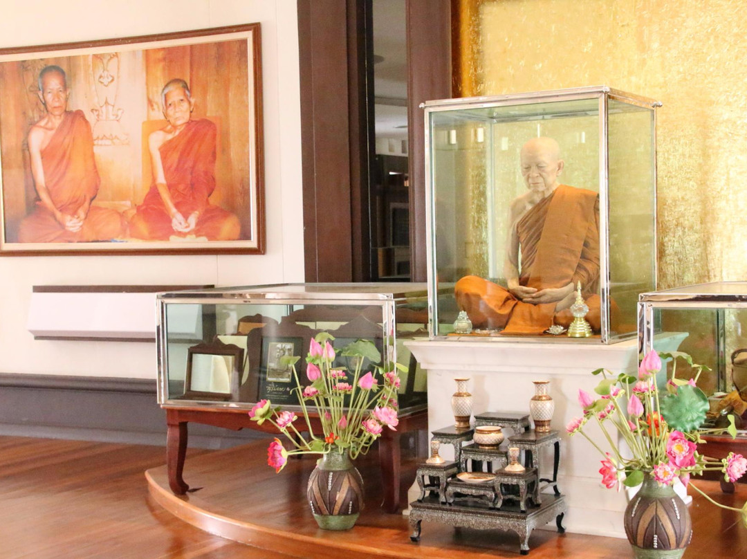 Chedi Maha Mongkol Bua景点图片