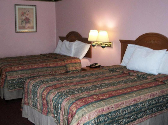 Scottish Inns and Suites Rosenberg, TX主图