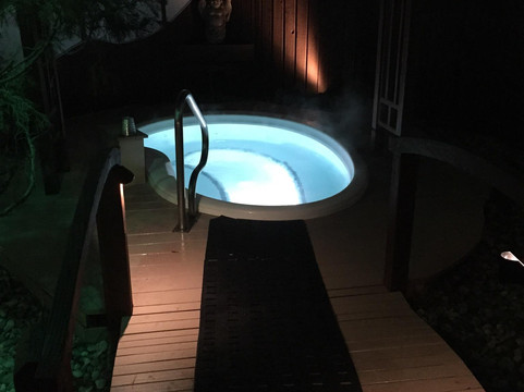 Oasis Hot Tub Gardens-安娜堡必去景点