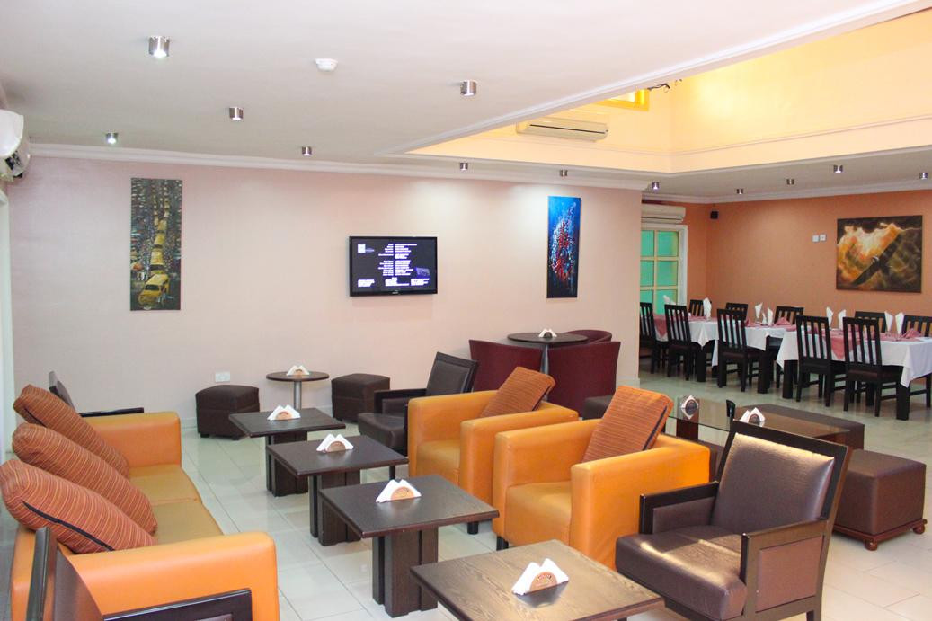 Alagbado酒店住宿-Triedent Suites