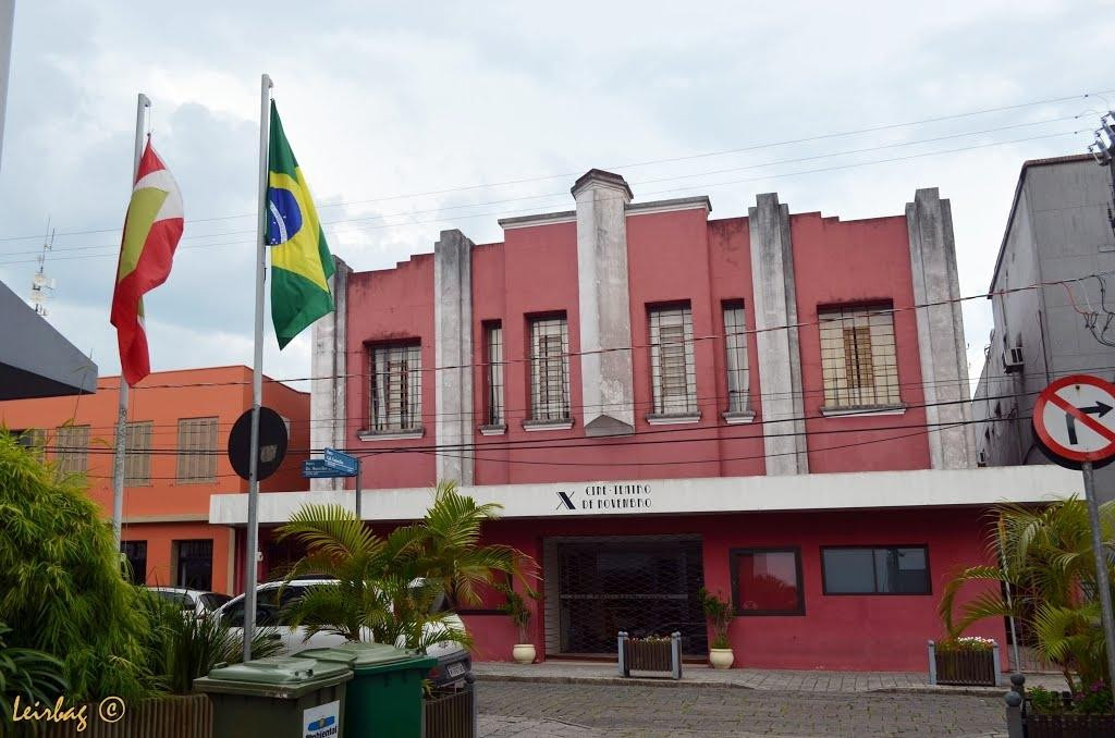 Cine- X de Novembro Theater