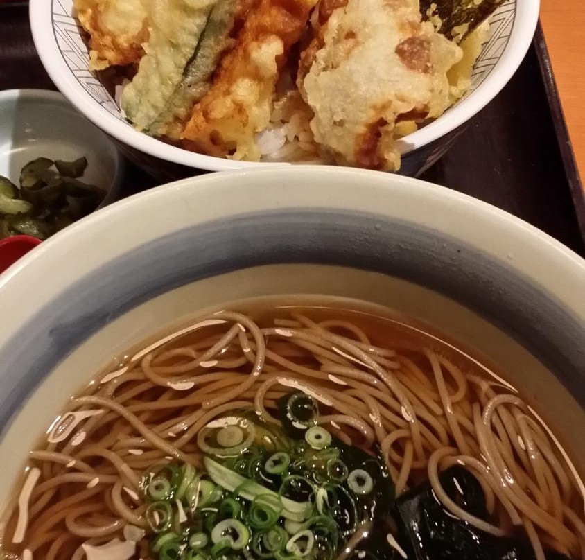 和食さと 和泉葛の葉店